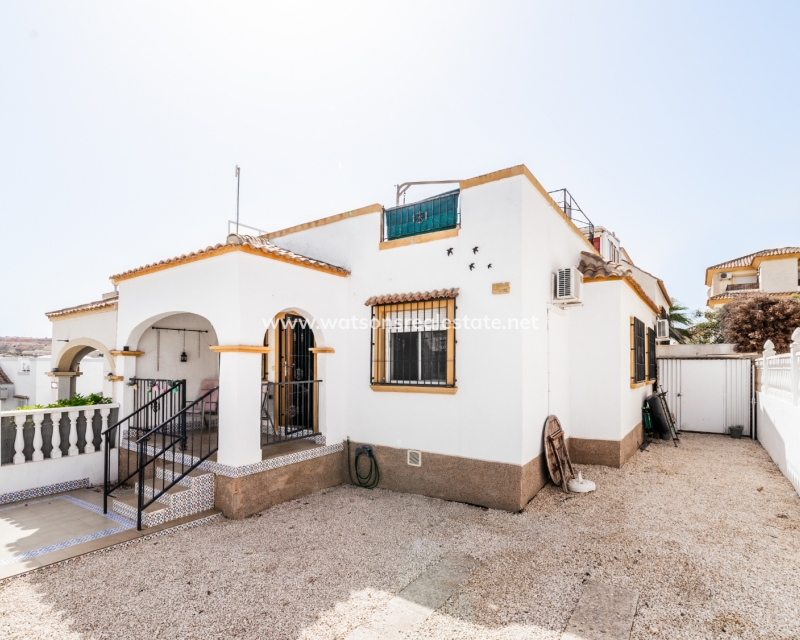 Resale - Quad - Urb. La Marina