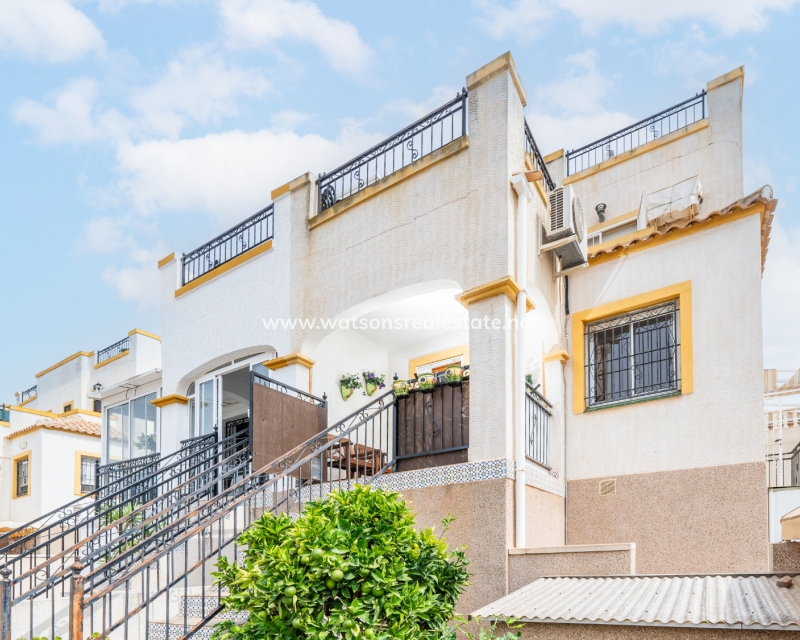 Resale - Quad - Urb. La Marina