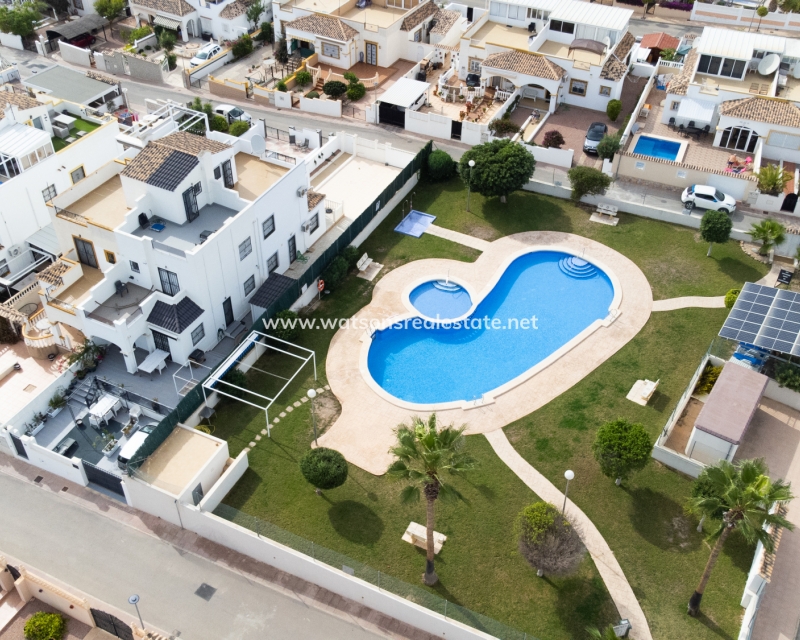 Resale - Quad - Urb. La Marina