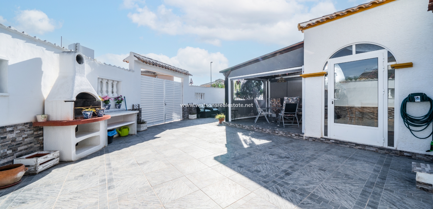 Resale - Quad - Urb. La Marina