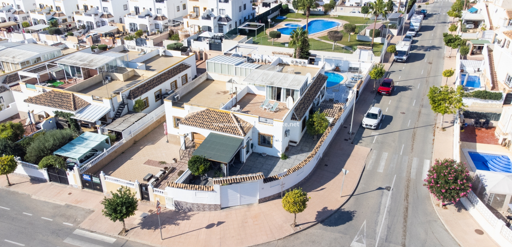 Resale - Quad - Urb. La Marina