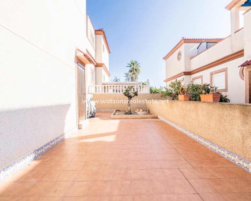 Resale - Quad - Urb. La Marina