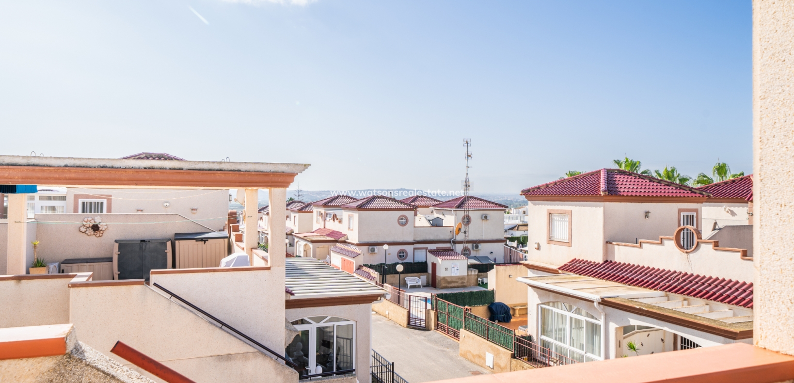 Resale - Quad - Urb. La Marina