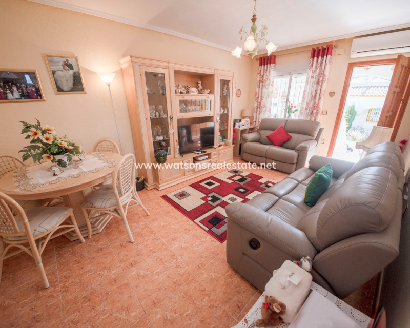 Resale - Quad - Urb. La Marina
