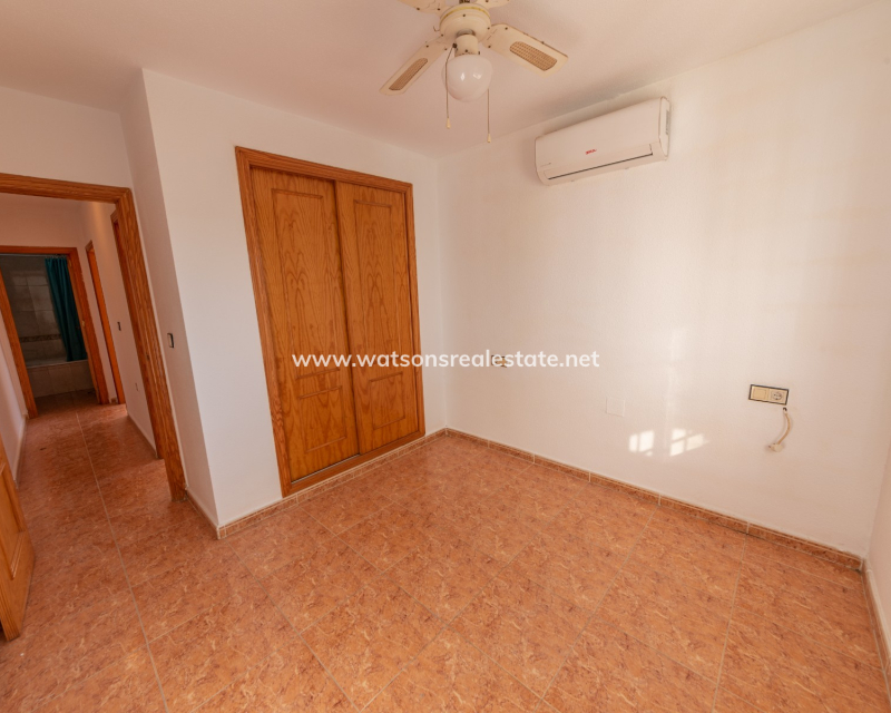 Resale - Quad - Urb. La Marina