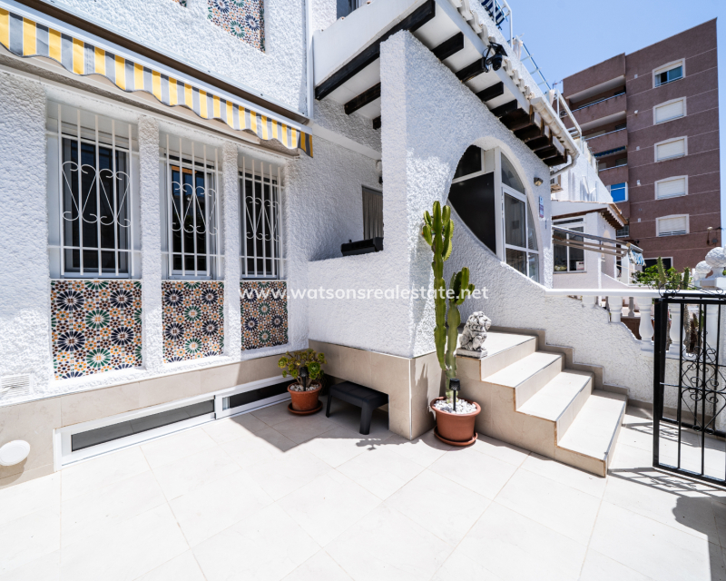 Resale - Radhus - La Mata