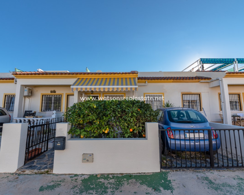 Resale - Radhus - Urb. El Oasis - La Marina