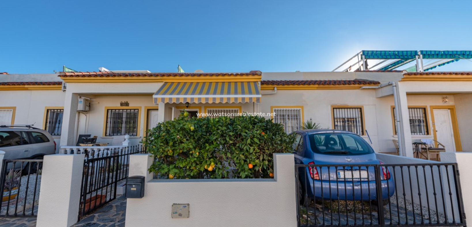 Resale - Radhus - Urb. El Oasis - La Marina
