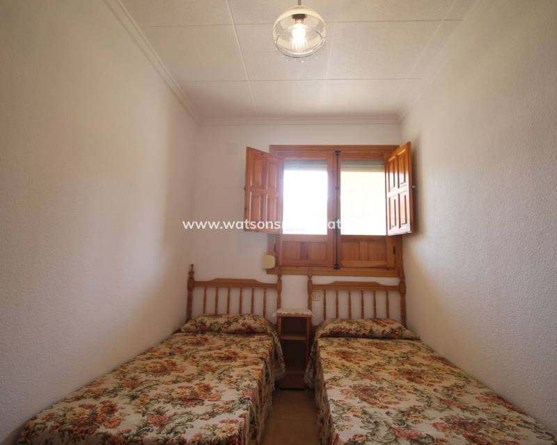 Resale - Radhus - Urb. La Marina