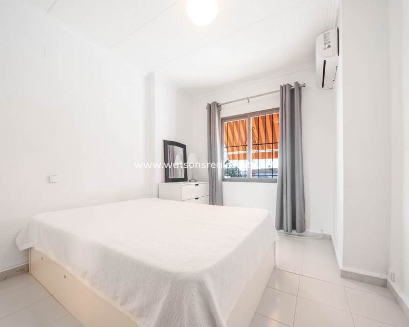 Resale - Radhus - Urb. La Marina