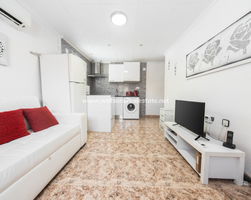 Resale - Radhus - Urb. La Marina