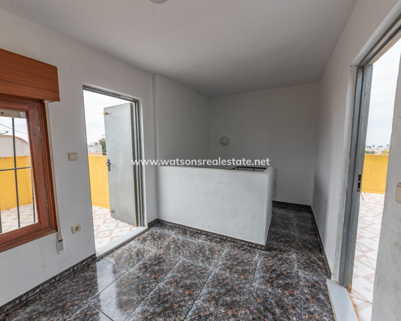 Resale - Radhus - Urb. La Marina