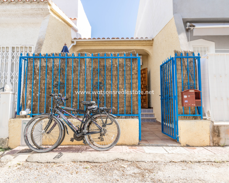 Resale - Radhus - Urb. La Marina