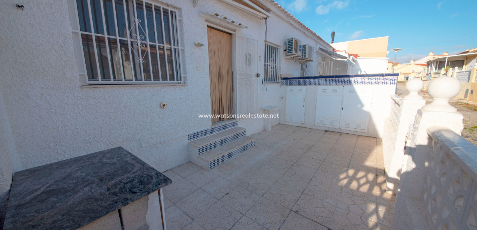 Resale - Radhus - Urb. La Marina