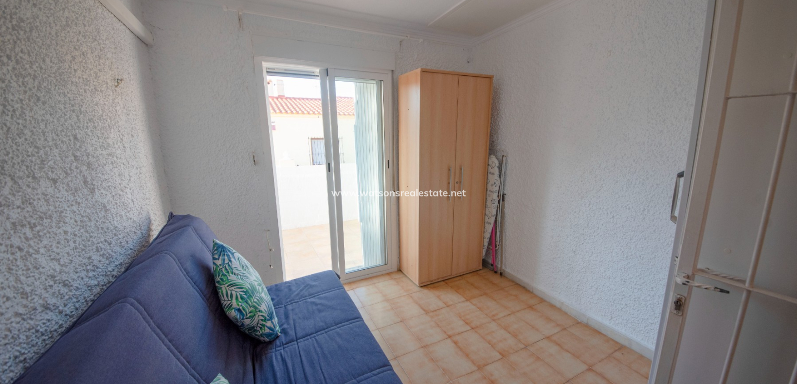 Resale - Radhus - Urb. La Marina