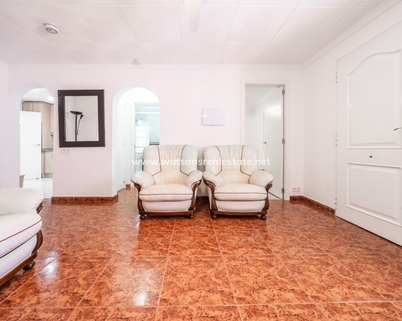 Resale - Radhus - Urb. La Marina