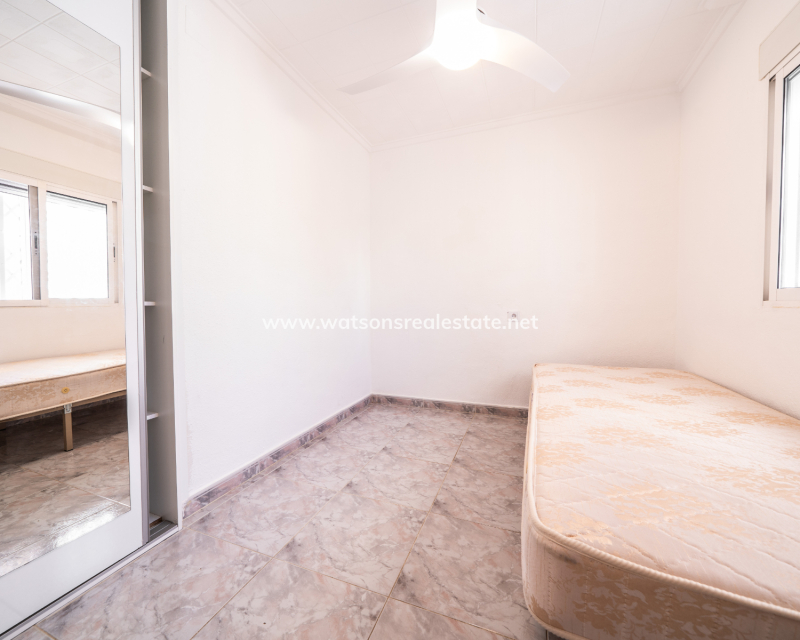 Resale - Radhus - Urb. La Marina