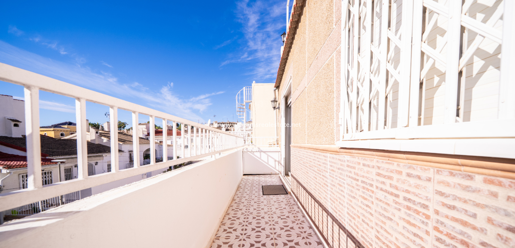 Resale - Radhus - Urb. La Marina