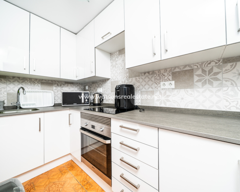 Resale - Radhus - Urb. La Marina