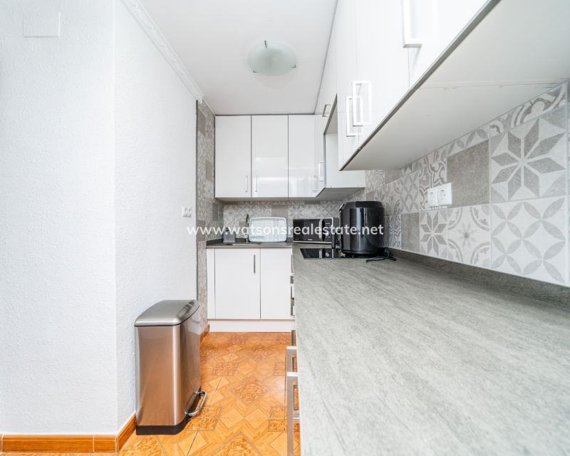 Resale - Radhus - Urb. La Marina