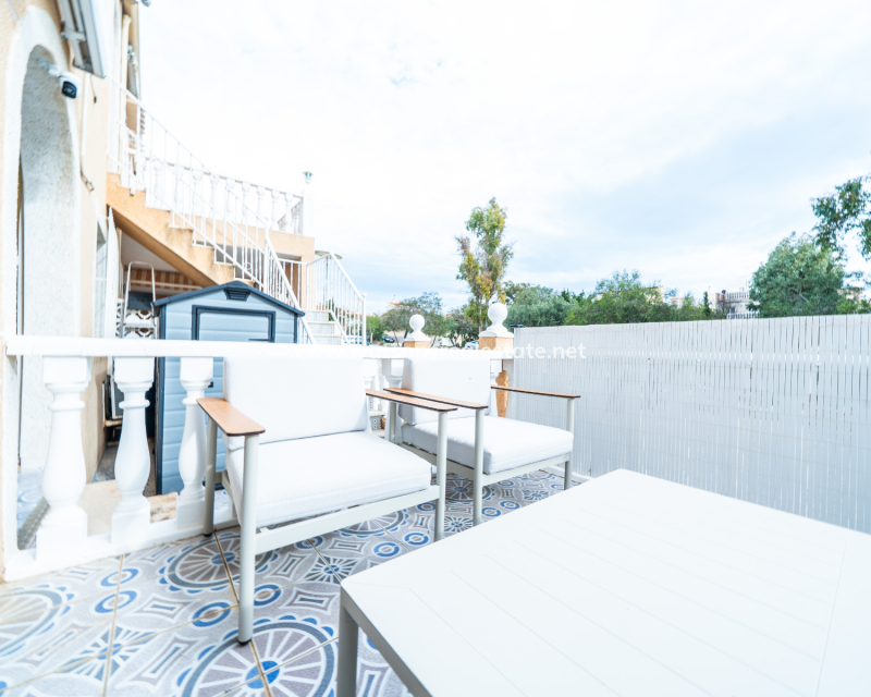 Resale - Radhus - Urb. La Marina