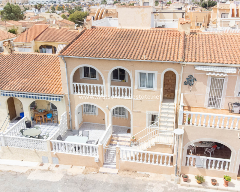 Resale - Radhus - Urb. La Marina