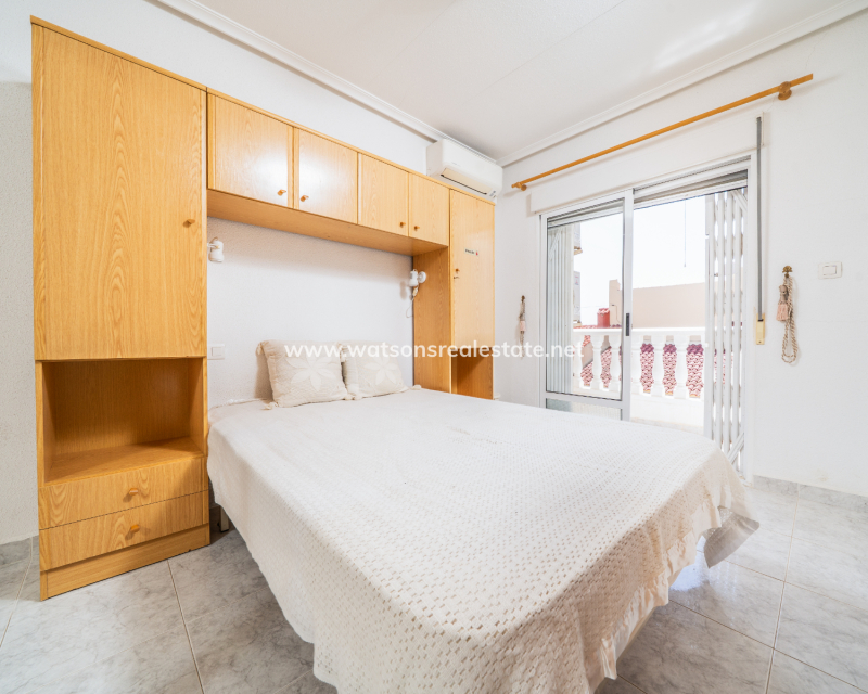 Resale - Radhus - Urb. La Marina