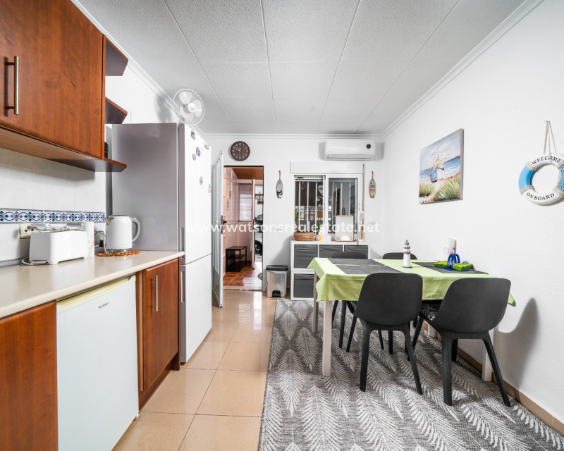 Resale - Radhus - Urb. La Marina