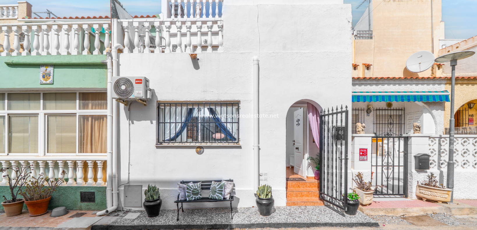 Resale - Radhus - Urb. La Marina