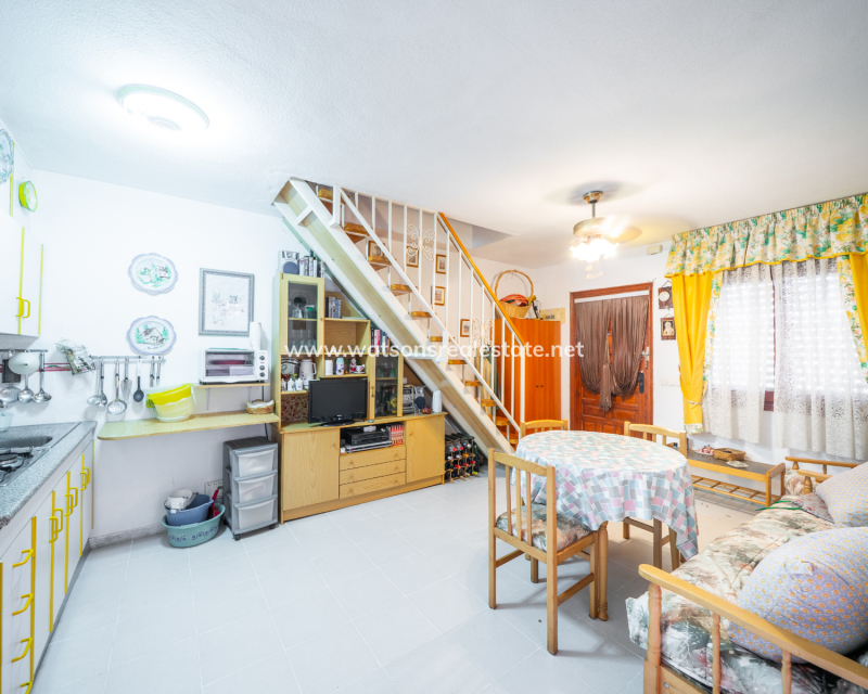 Resale - Radhus - Urb. La Marina