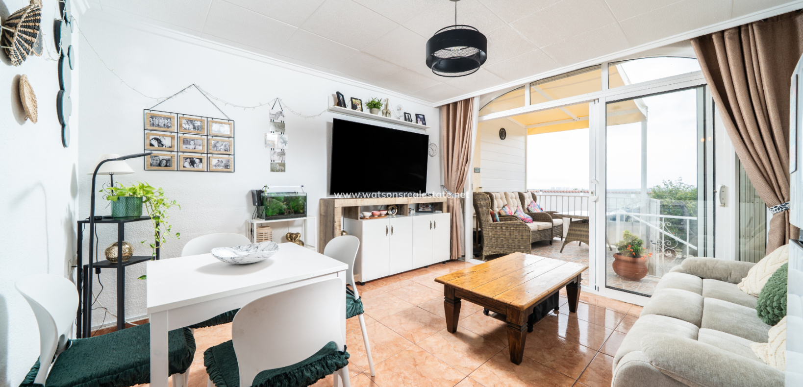 Resale - Radhus - Urb. La Marina