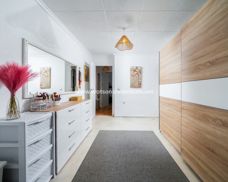 Resale - Radhus - Urb. La Marina