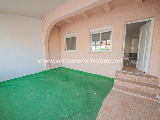 Resale - Radhus - Urb. La Marina