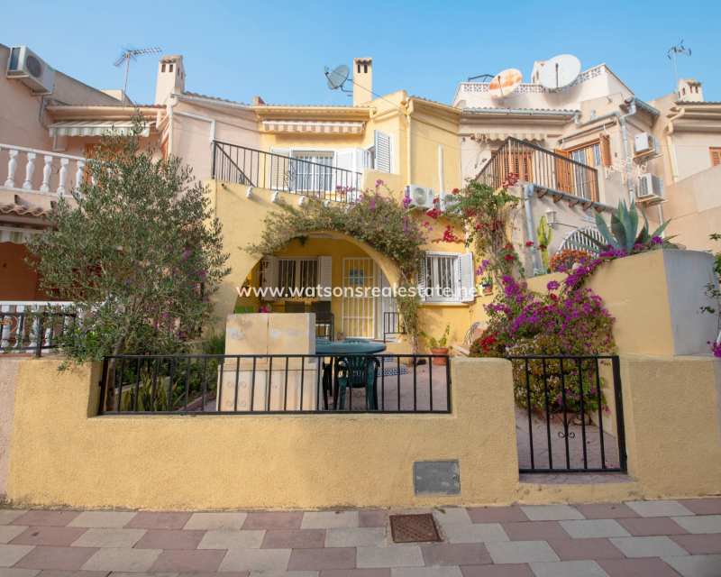 Resale - Reihenhaus - La Marina - Urb. La Marina