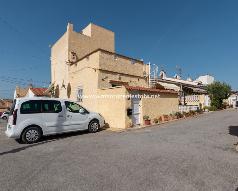 Resale - Reihenhaus - La Marina - Urb. La Marina