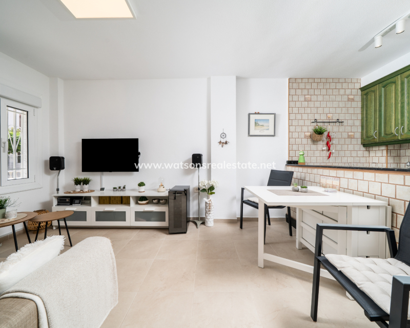 Resale - Reihenhaus - La Mata