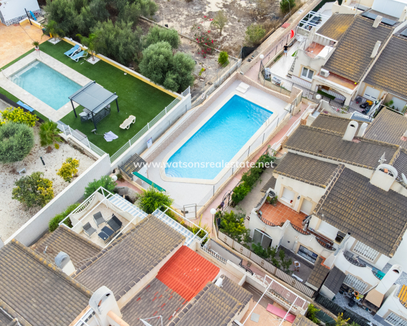 Resale - Reihenhaus - Urb. El Oasis - La Marina