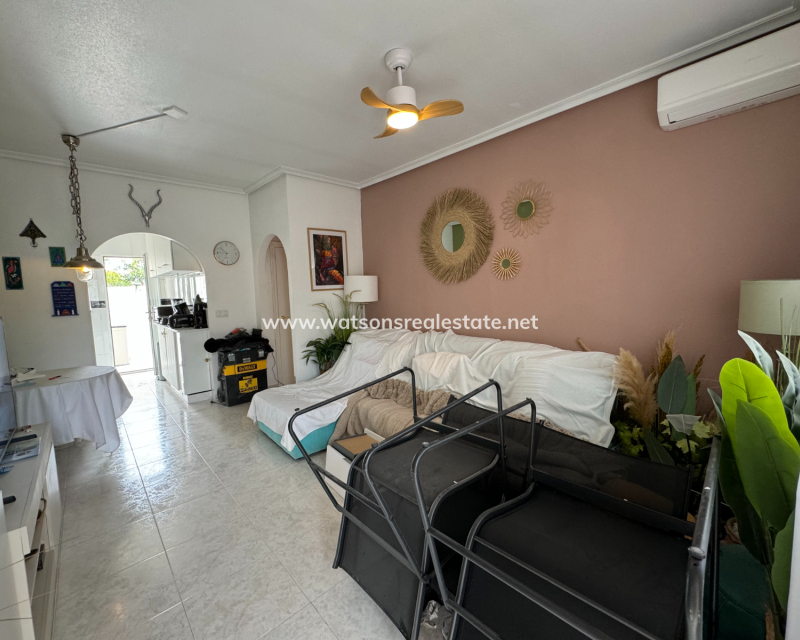 Resale - Reihenhaus - Urb. El Oasis - La Marina