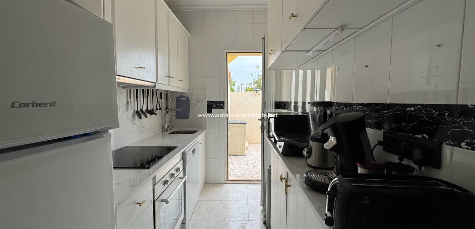 Resale - Reihenhaus - Urb. El Oasis - La Marina