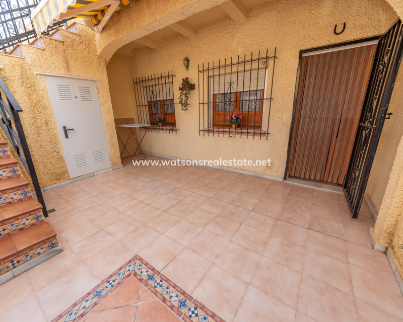 Resale - Reihenhaus - Urb. La Marina