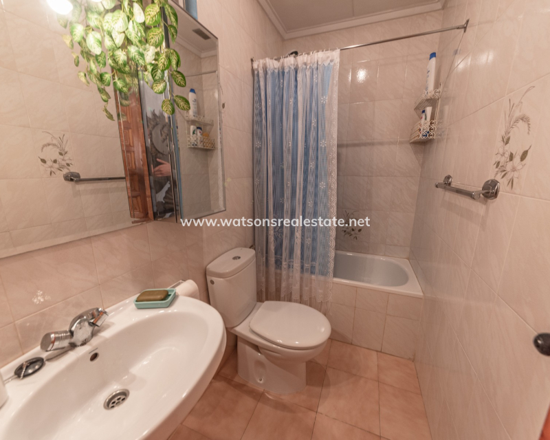 Resale - Reihenhaus - Urb. La Marina