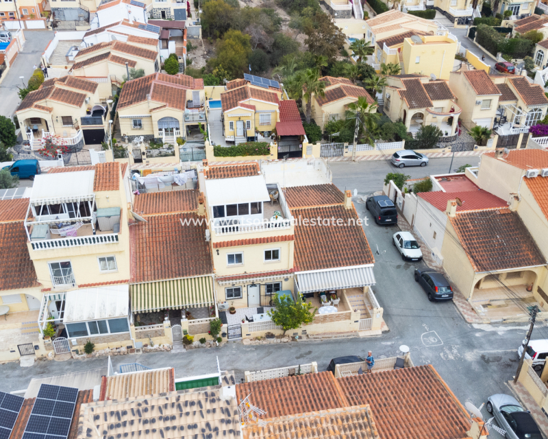 Resale - Reihenhaus - Urb. La Marina