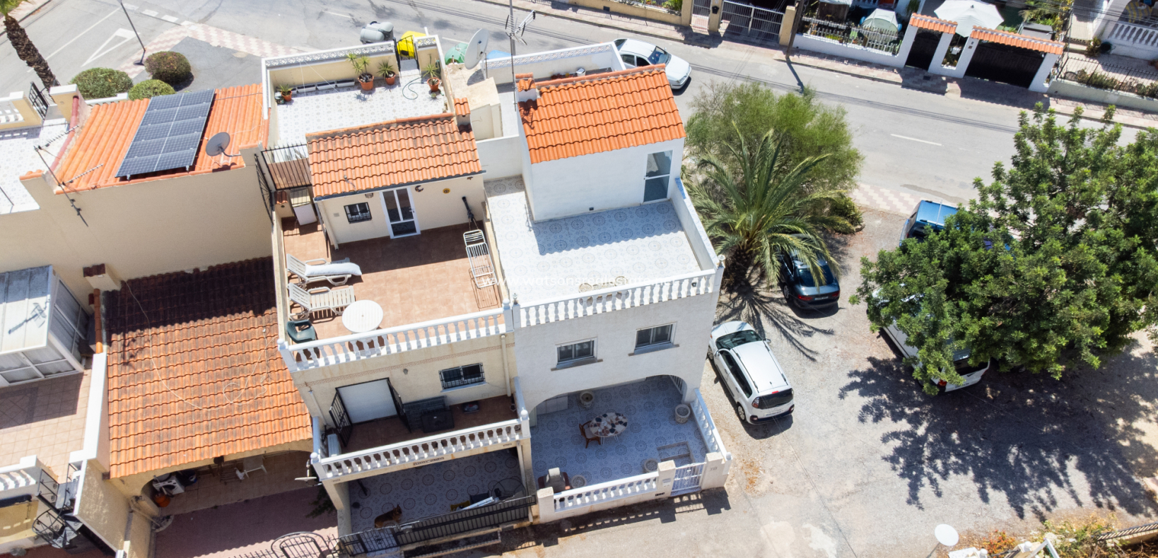 Resale - Reihenhaus - Urb. La Marina