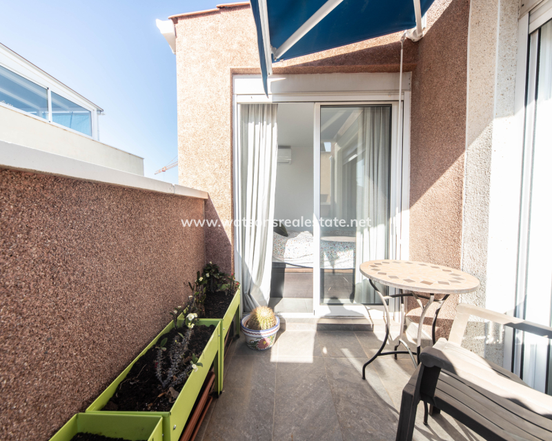 Resale - Reihenhaus - Urb. La Marina