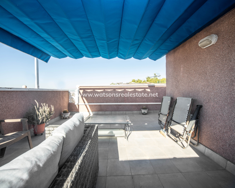 Resale - Reihenhaus - Urb. La Marina