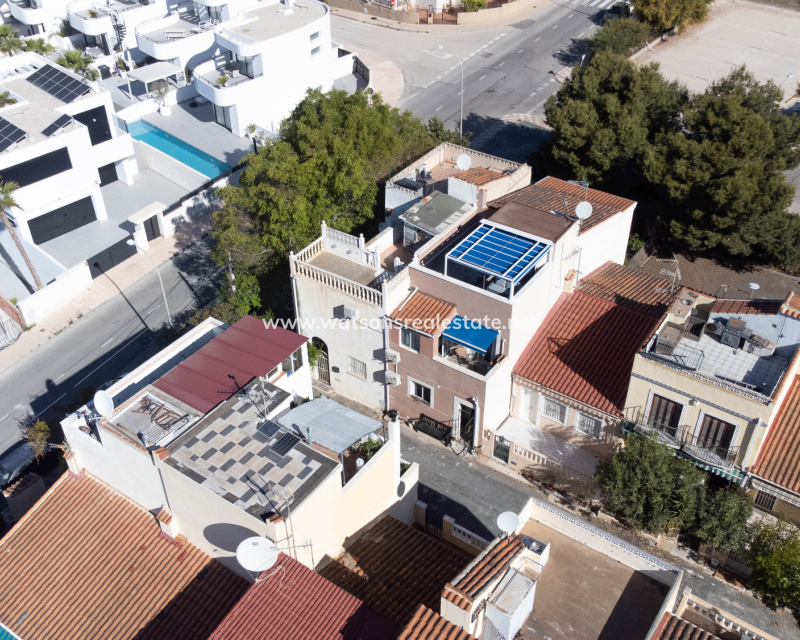 Resale - Reihenhaus - Urb. La Marina