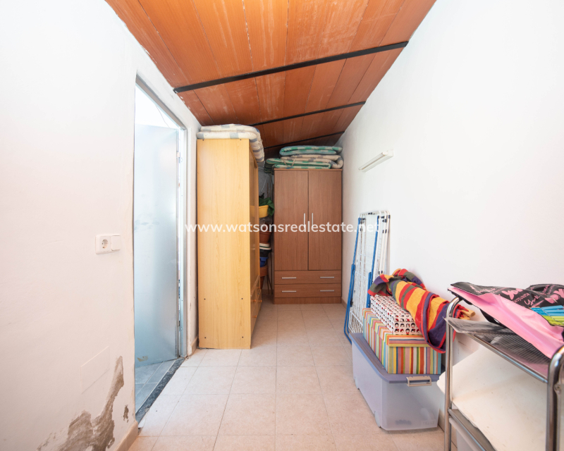 Resale - Reihenhaus - Urb. La Marina