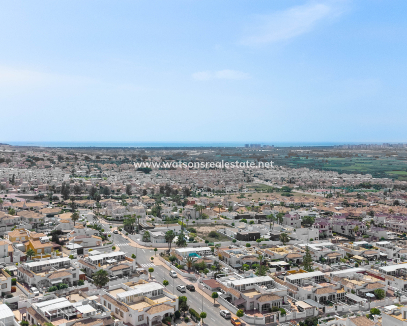 Resale - Reihenhaus - Urb. La Marina