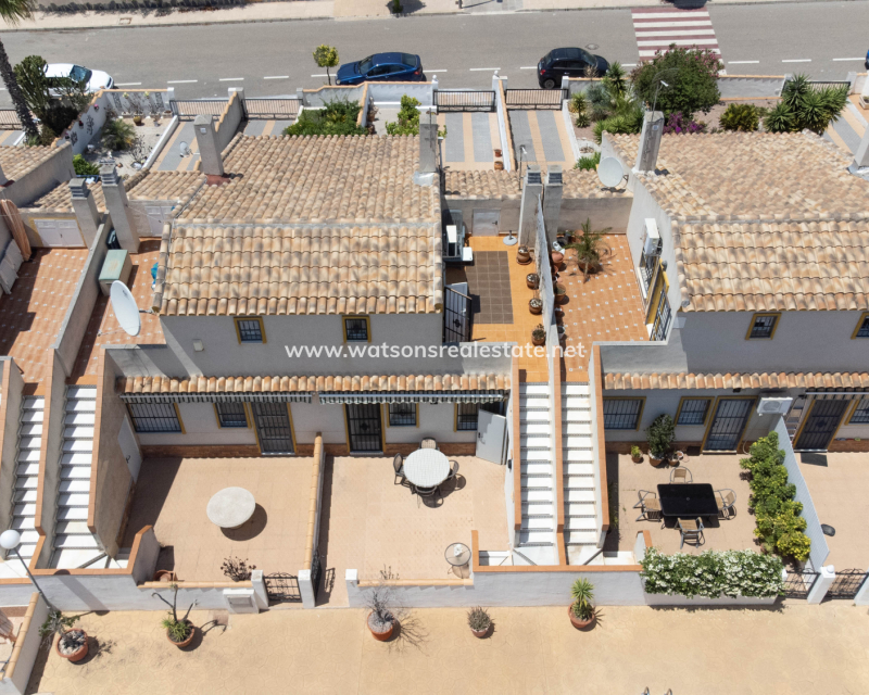 Resale - Reihenhaus - Urb. La Marina