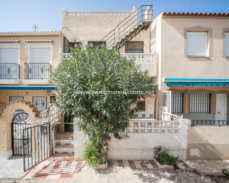 Resale - Reihenhaus - Urb. La Marina